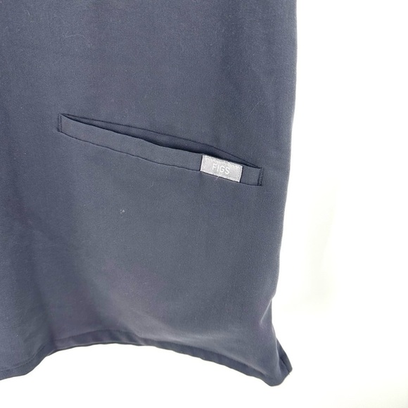 Figs Casma Scrub Top Three Pocket Medical Uniform Short Sleeve Gray Size Medium - Picture 3 of 10